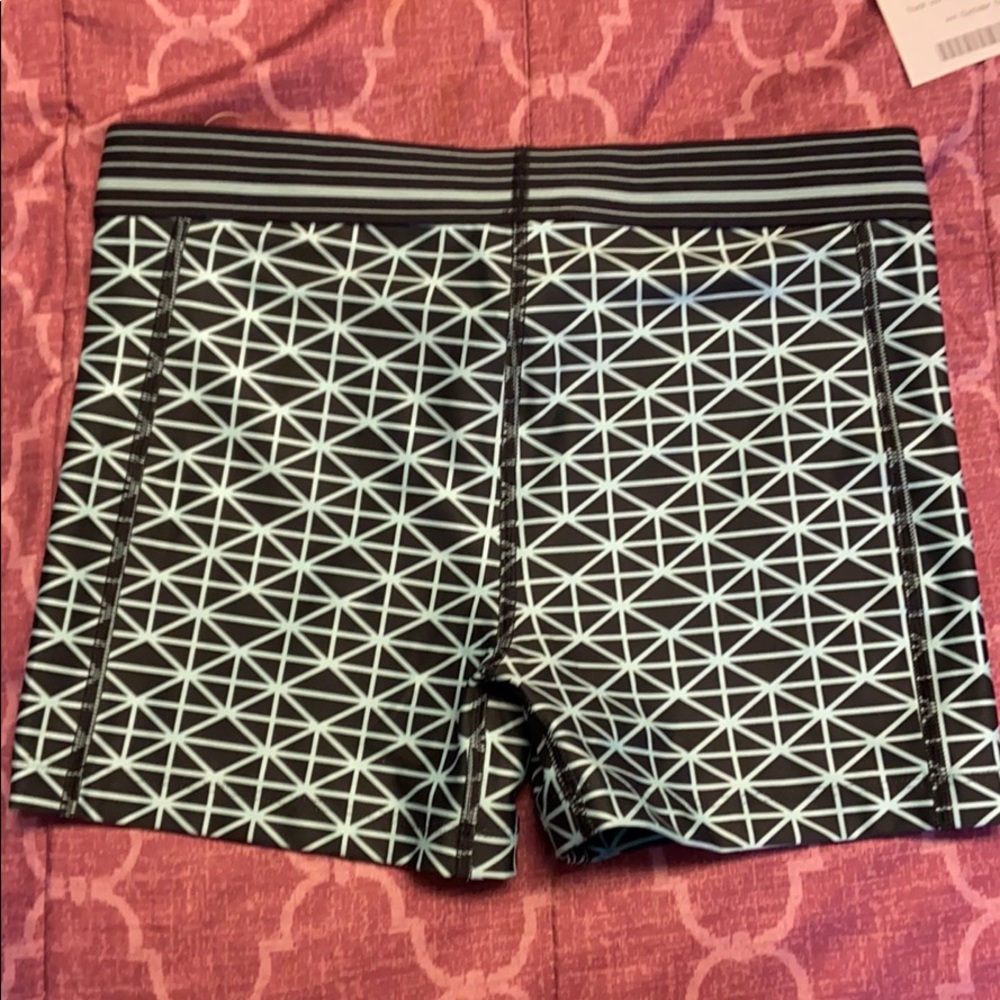 Compression shorts - Picture 3 of 3